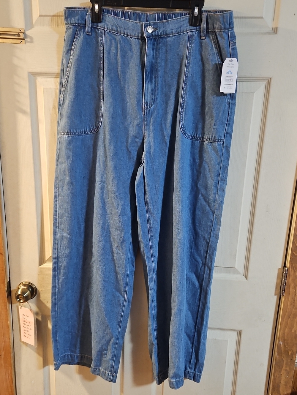 Time and Tru Women's High Rise Draped Utility Jeans: NEW WITH TAGS: XL (16-18)